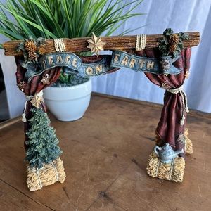 Vintage Boyd’s Bears 1995 style #2425 Nativity Stage #4